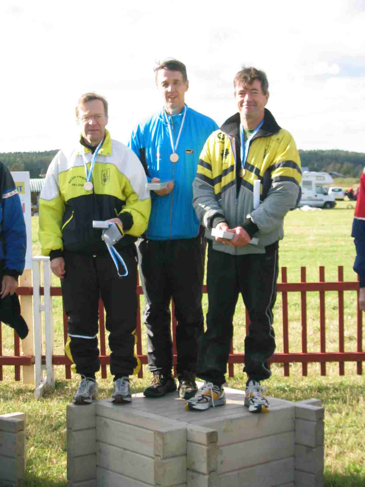 H60 viesti palkintopallilla